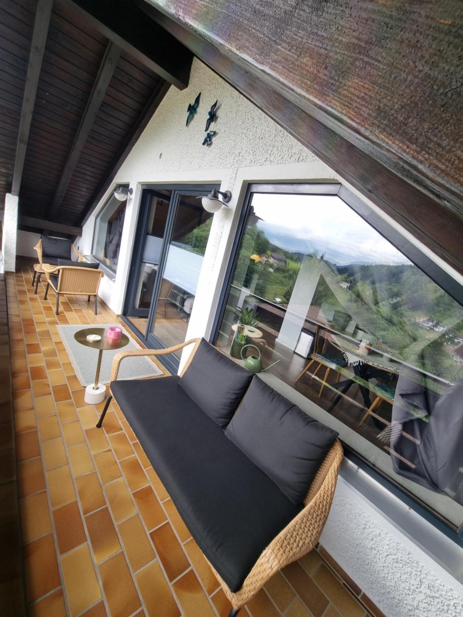 Miu'S Roof Apartment Alpirsbach Exterior photo
